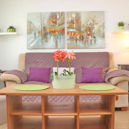 Becquer Apartment