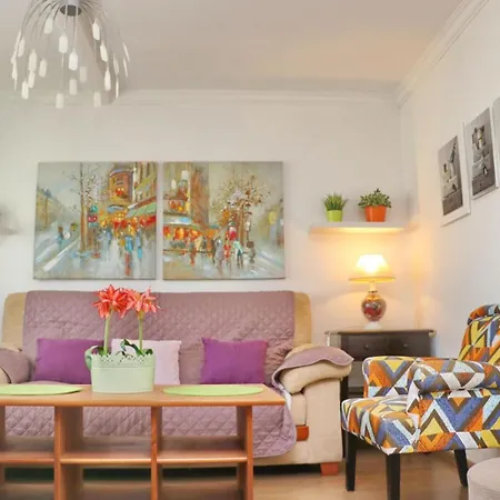 Becquer Apartment